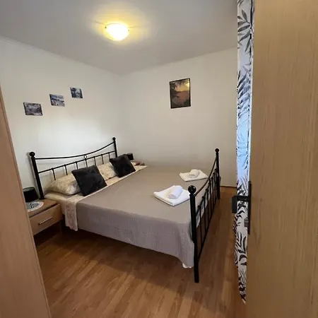 Hukic A2 And A1 فاجانا