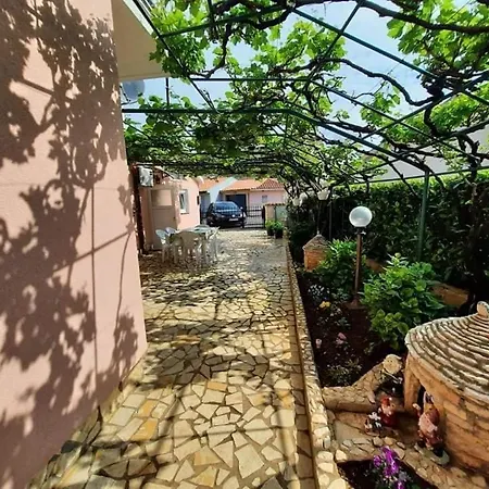 Hukic A2 And A1 Apartment Fazana