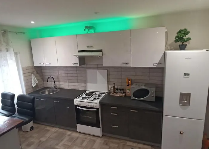 Hukic A2 And A1 Διαμέρισμα *