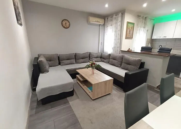 Hukic A2 And A1 Διαμέρισμα *